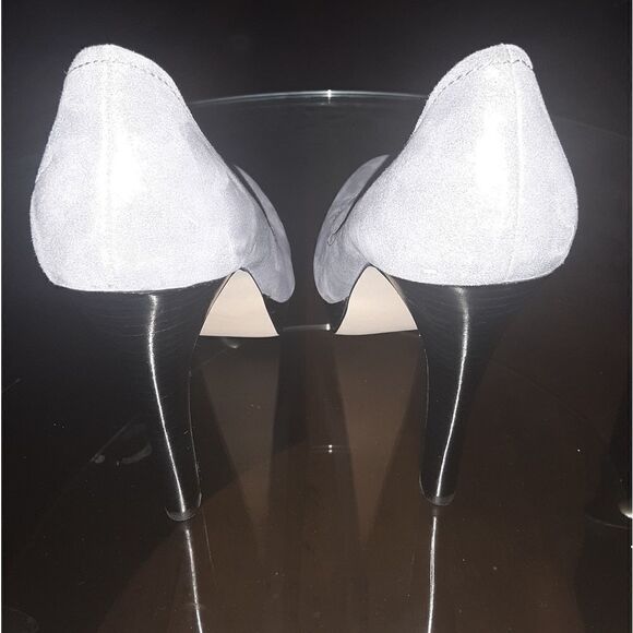 Calvin Klein Kendall Pumps Size 7M - Picture 6 of 8